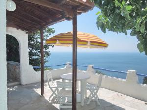 Villa CAMELIA