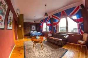 GarageHotel - Fabjanki