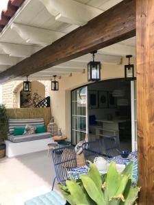 T4 Grand Townhouse Old Village