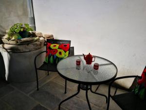 cres art studio kuning apartment 