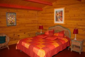 B&B / Chambres d'hotes Chalet aux pied des vignes : photos des chambres