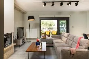 Evangelie Luxury Residence - Yeoryilianá