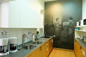 Warsaw Hostel Centrum Private Rooms & Dorms