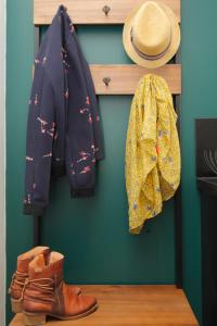 Appartements Sleepinconcarneau, 200 m de la mer, centre-ville pietonnier : Studio Supérieur - Léonard