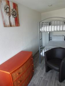 Hotels Logis Hotel Restaurant les Charmettes : Chambre Familiale