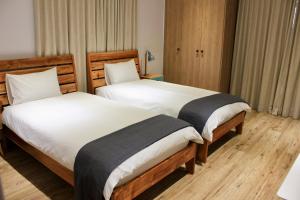 Three Pines Cottage on Stark Conde