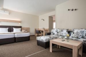 Apartment with Terrace room in Jasmin Hotel