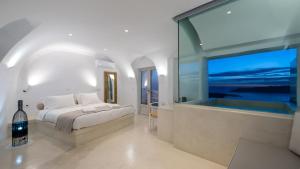 Iriana Suites Santorini Greece