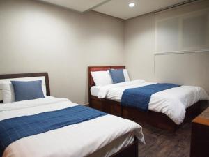Phòng 3 người có phòng tắm riêng (Triple Room with Private Bathroom)