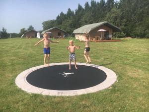 Campings Domaine Saint Esselin : photos des chambres