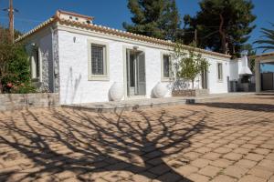 Traditional Guest House Grandma Vitsa in Ermioni Argolida Greece