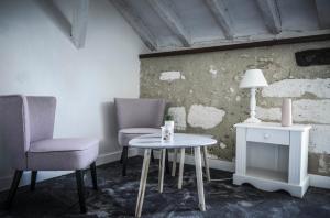 Hotels Hostellerie Les Griffons : photos des chambres