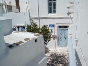 Paros Parikia house