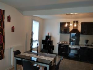 Chic apart with terrace in Paris photo 21