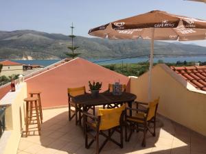 Wooden Roof Apartment Kefalloniá Greece