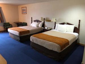 Queen Suite with Two Queen Beds room in Denison Inn & Suites