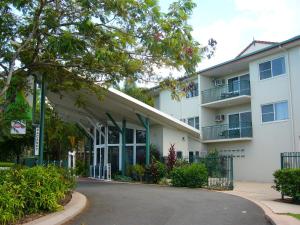 Koala Court Holiday Apartments hotel, 
Cairns, Australia.
The photo picture quality can be
variable. We apologize if the
quality is of an unacceptable
level.
