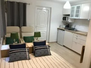 Edmunda’s Studio - Cachofarra