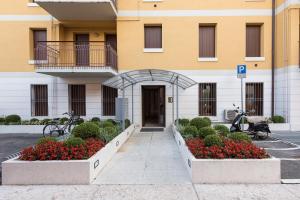 Appartamento con 2 Camere da Letto - Via Scarsellini n. 19/1