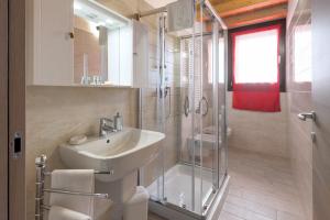 Appartamento con 2 Camere da Letto - Via Scarsellini n. 25