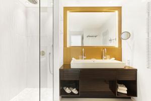 Deluxe Suite with Sea View room in Portals Hills Boutique Hotel