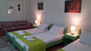 Pitsinis Studios & Apartments