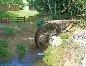 Hewletts Mill - North Cheriton