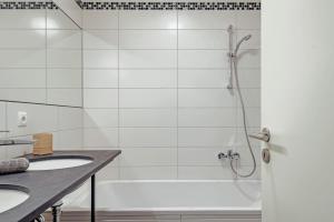 Two-Bedroom Apartment room in Vistay apartments