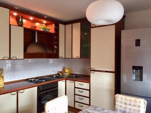 Sunset Apartment with a private yard at Medulin Riviera