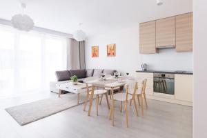 Raval Apartments - Soft Beige