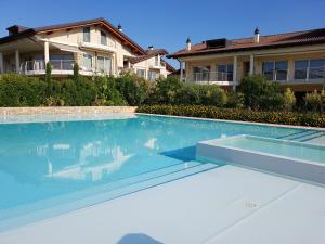 Luxury Apartments Beauty Gardens