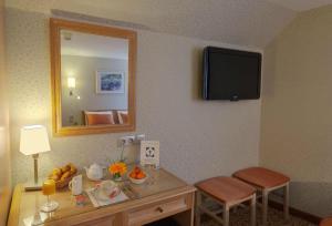 Hotels Hotel la Croix Blanche : Chambre Lits Jumeaux - Vue sur Mer