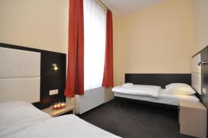 Triple Room room in Hotel Bova