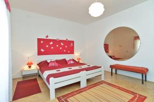 Apartments Stjepan 725 