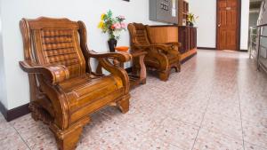 DJ House ดีเจ เฮ้าท์ป่าตอง