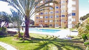 R39 Modern One bedroom Alcantara