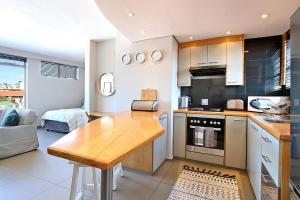 Apartment room in Morakani