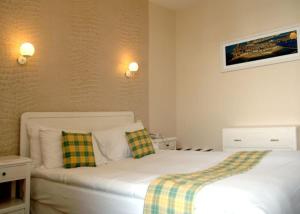 Studio (3 Adults) room in Villa Gulf Stream