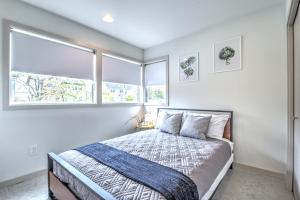 Holiday Home room in Central Modern Home with Rooftop