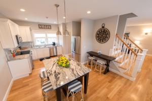 The East Island Reserve Hotel