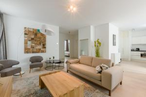 Two-Bedroom Apartment room in The Livorno