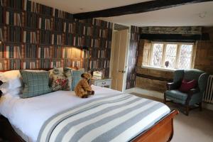 The Abbots Room room in The Broadway Hotel