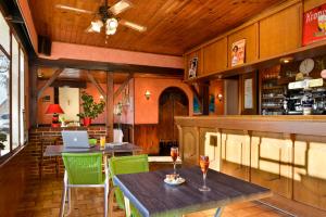 Hotels Logis Hotel Restaurant Berry Relais : photos des chambres