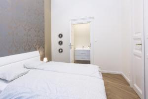 Jenny luxury two bedrooms apartment.