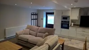 Warren Carr Courtyard Barn - Stanton in Peak