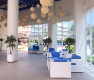 Grandblue Condo by malai