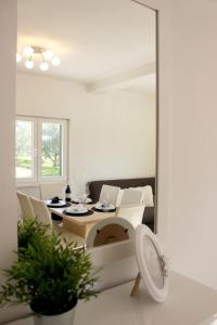 Happy garden house 
