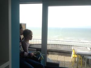 Zeedijk44 - frontal sea view penthouse