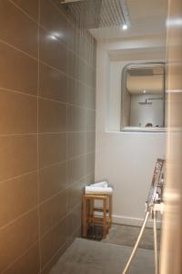 LE CONFIDENTIEL by Cocoonr