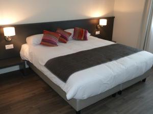 Hotels Logis La Bourrine : photos des chambres